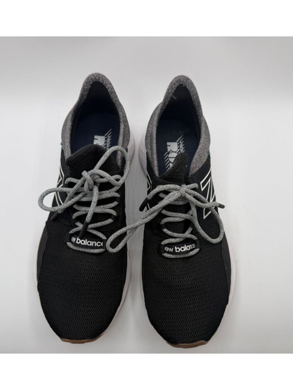 New Balance Fresh Foam Roav Sneakers Women Size 10 Black/Grey Low Top Lace Up - Picture 3 of 16